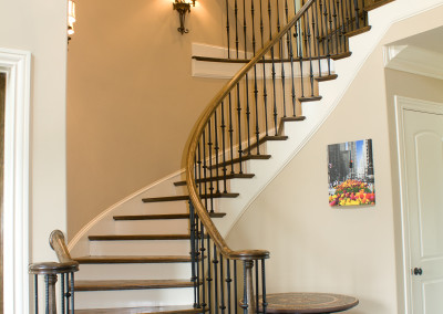 Curved Staircase 34