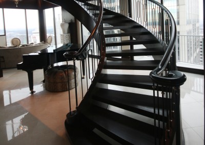 Curved Modern Staircase 76