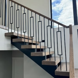 Selecting the Ideal Floating Stairs Design for Your Space