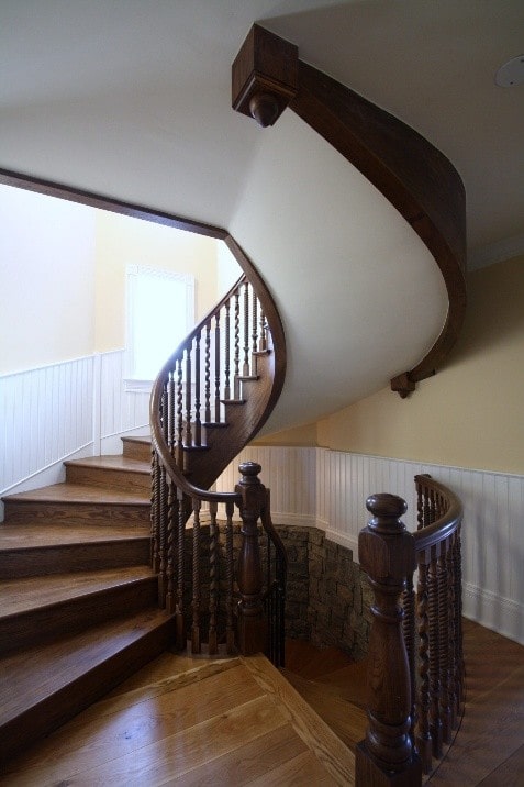 The Role of Custom Stairs in Luxury Home Design