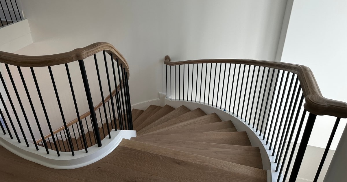 Open Riser vs Closed Riser Custom Stairs Design Pros, Cons & Visual Impact