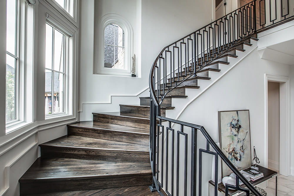 How to Choose the Right Custom Stair Builder in Nashville, TN (modern metal railing)